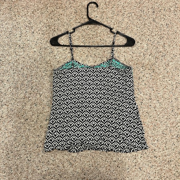 Shirt - Picture 3 of 4